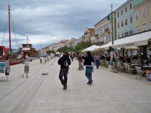 Do kraja 2011 Apoksiomen u Lošinju