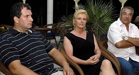 Snimka kako Jakov Kitarović službenom Toyotom razvozi djecu u školu, odlazi u šoping i na ručak pojavile su se na YouTubeu