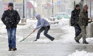 Vratio se snijeg, padat će i sljedeći tjedan, toplije tek u petak