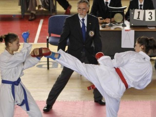 Ženska karate reperezentacija osvojila ekipni europski naslov!