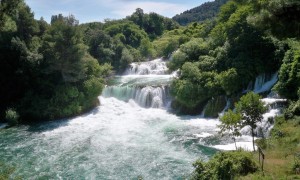NP Krka i lokalno stanovništvo zajedno uređuju priobalje Krke