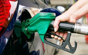 Cijena benzina od utorka 4 centa niža, a dizela jedan cent