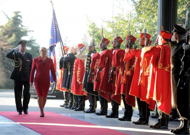 Kolinda podržava Hillary Clinton