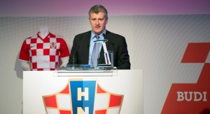 Šuker: Modrića i Lovrena treba pustiti da igraju nogomet