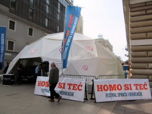 Završio 19. Homo si teć