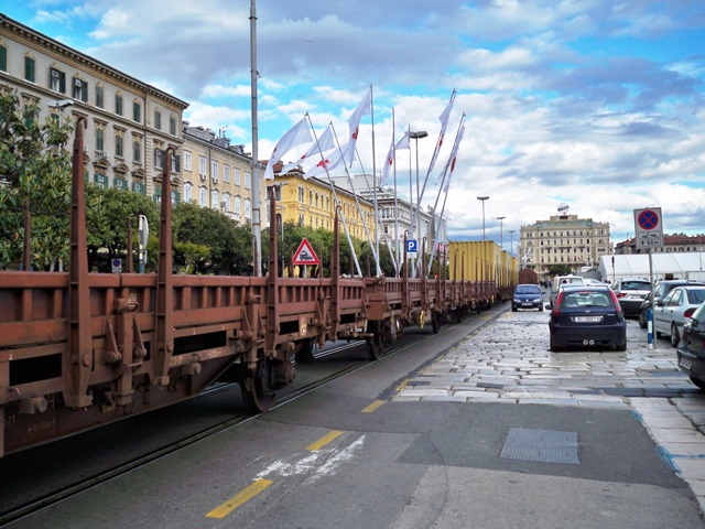 Grad kojim “teče” teretni vlak