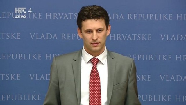 Božo Petrov vrlo jasan na srpska izmotavanja