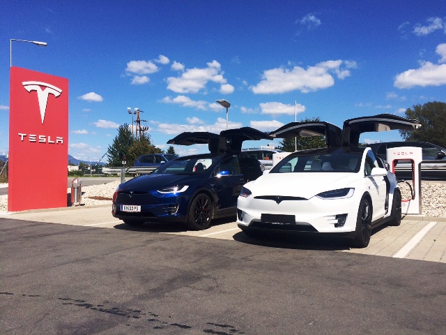 Tesla širi robotaksi uslugu na nove gradove – budućnost bez vozača sve bliže