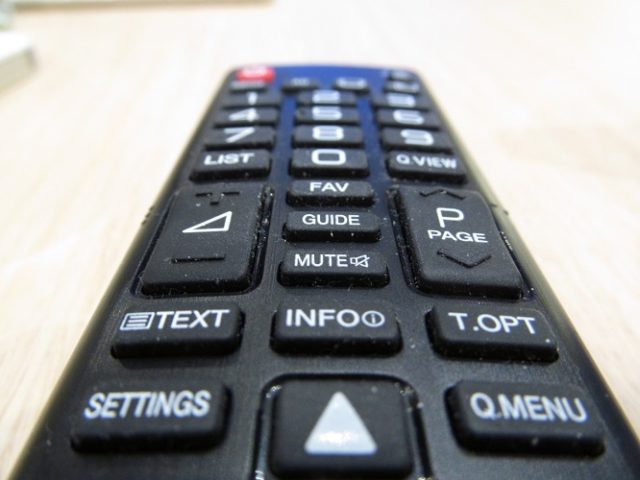 Optužena skupina koja je zaradila 915.000 eura na ilegalnim TV paketima