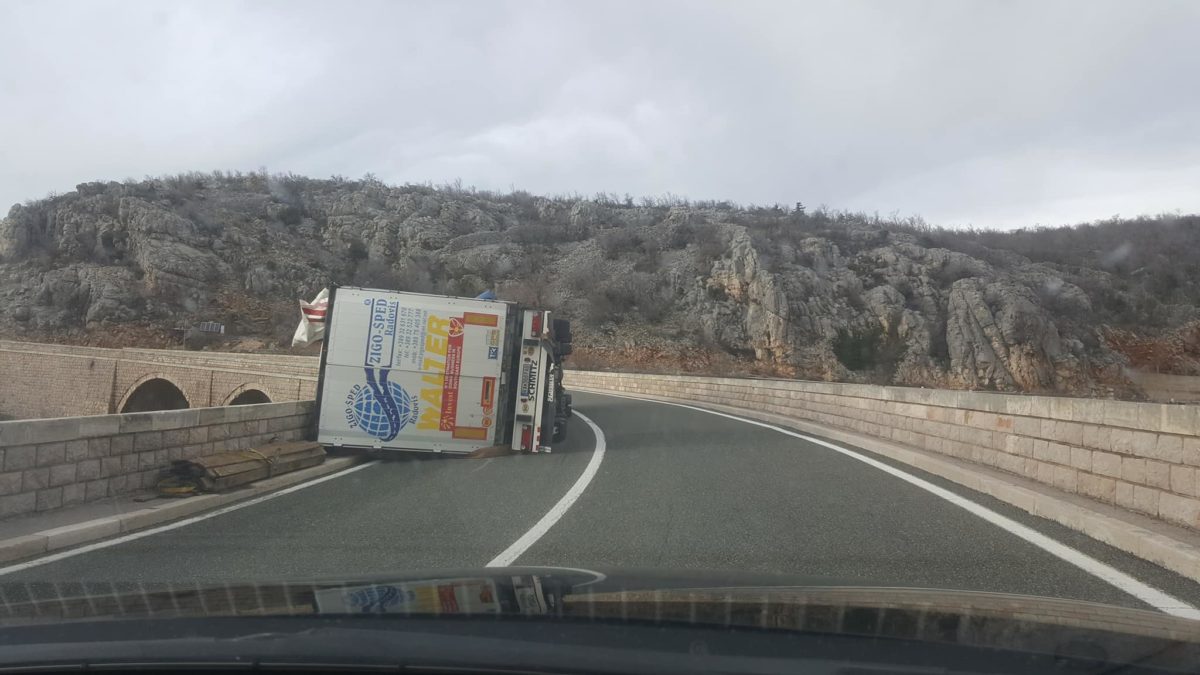 Pretjecanja kamiona kao okidač nesreća