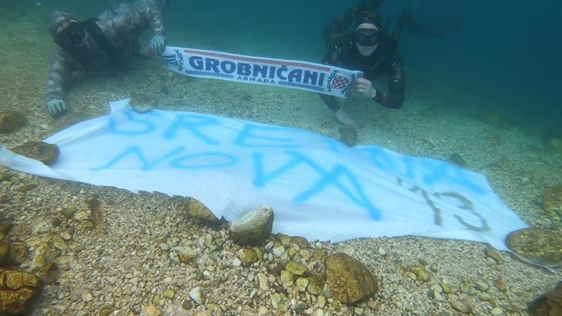 Članovi Armade Grobnik zaželjeli svima sretnu novu 2019.
