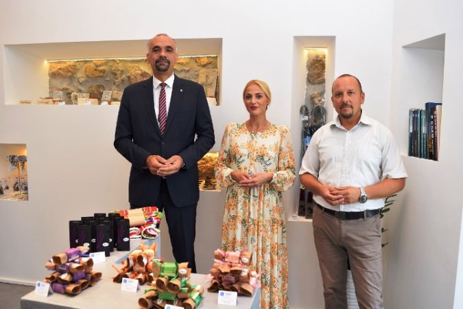 Nova suvenirnica NP Krke u Kninu