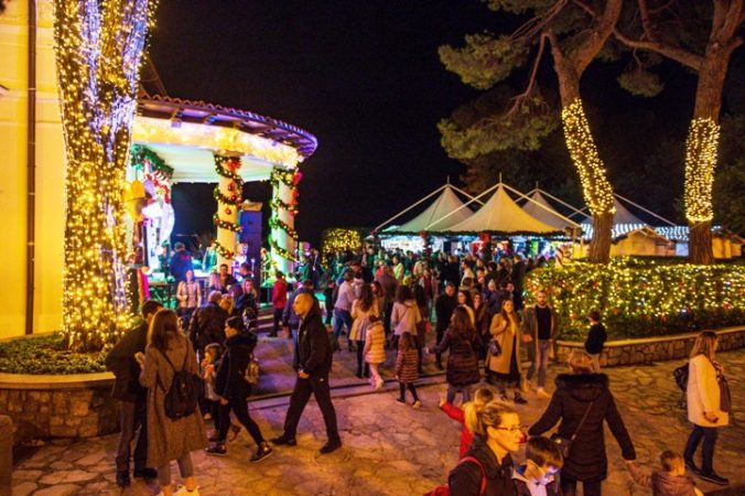 Opatija je odjenula čarobno blagdansko ruho