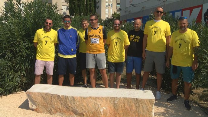 Predstavljena Kukočeva klupa u Splitu!
