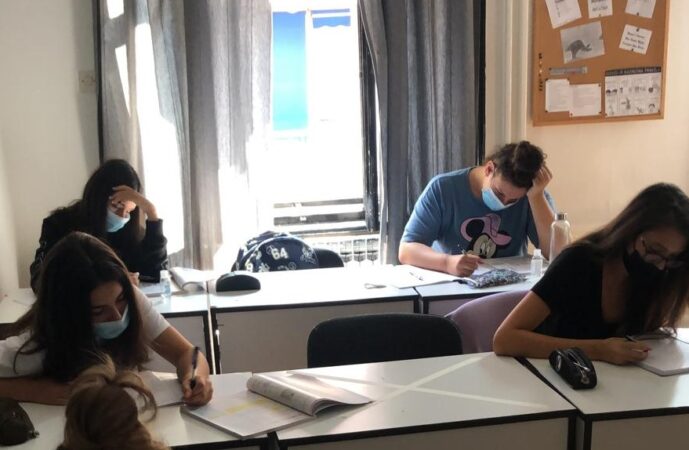 KAKO SU SE ZAGREBAČKI GIMNAZIJALCI SNAŠLI U NOVIM ŠKOLSKIM PRILAGODBAMA