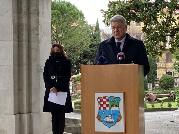 Župan Komadina najavio povratak svih srednjoškolaca u škole 15. veljače