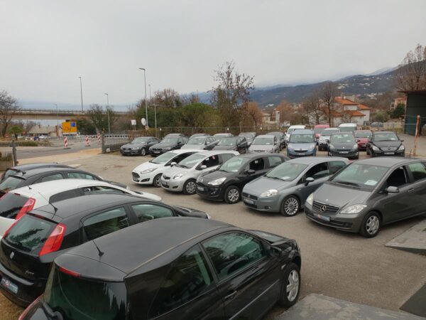 Zbog velike potražnje, rabljeni automobili sve skuplji