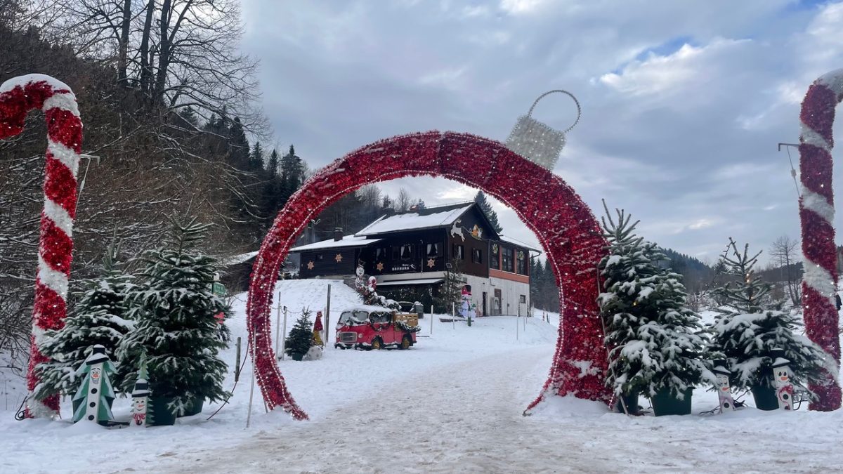 Gorski kotar: VEČERNJI DOČEK NOVE GODINE U BRVNARI TRŠĆE