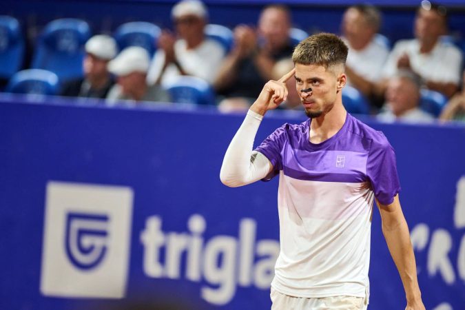 Prižmić preokretom upisao prvu pobjedu na Wimbledonu u karijeri