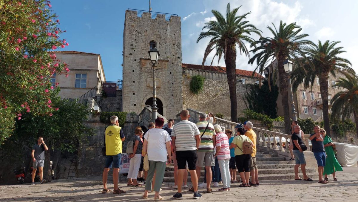 TURIZAM U HRVATSKOJ 2025.: Gosti dolaze, ali dojmovi – odlaze