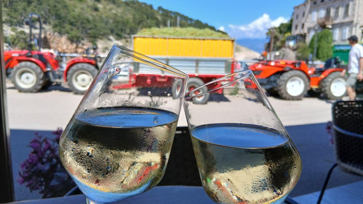 Više od 500 različitih pravila? Kritike plana o zabrani prodaje alkohola