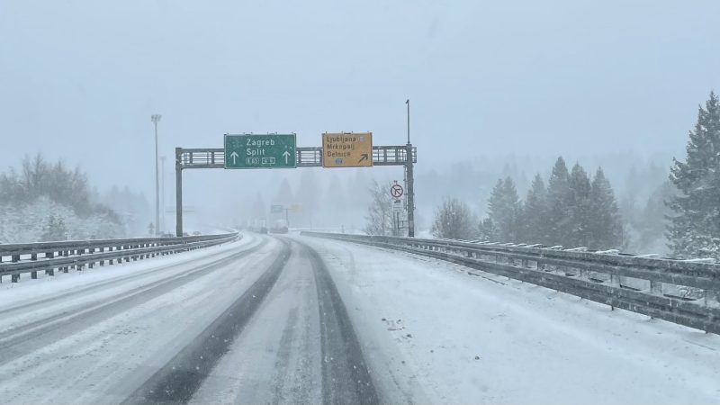 Zbog nevremena zatvoreni ključni pravci prema obali