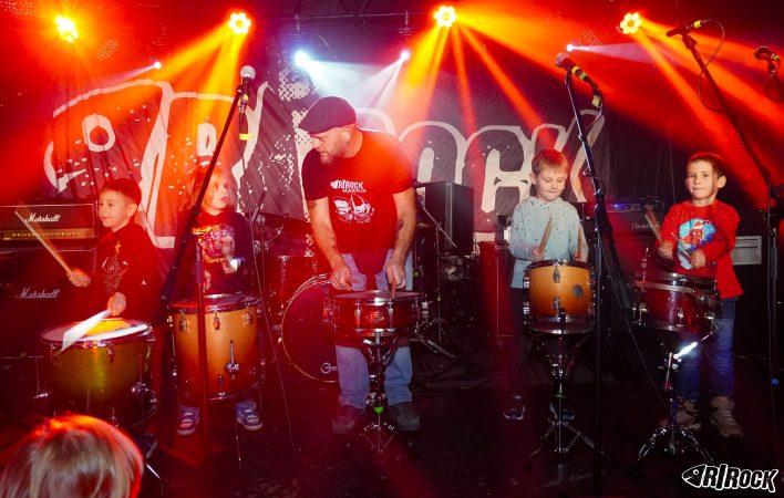 Zimski koncert polaznika Ri Rock Akademije ispunio Klub Palach