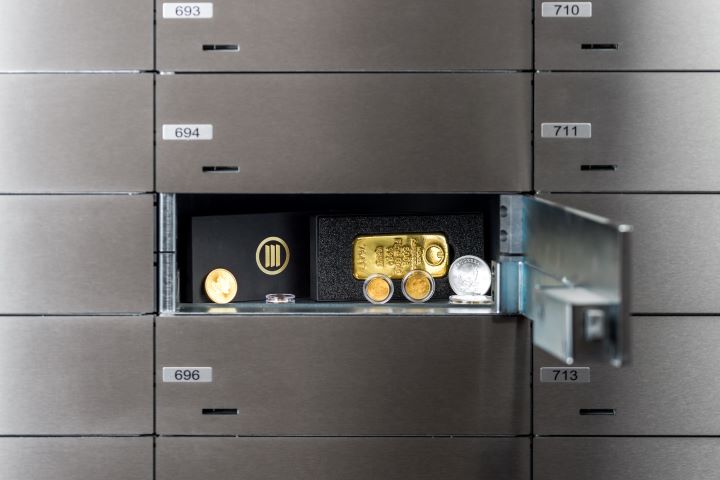 Zlato probilo ”psihološku granicu” od 5.000 dolara za uncu