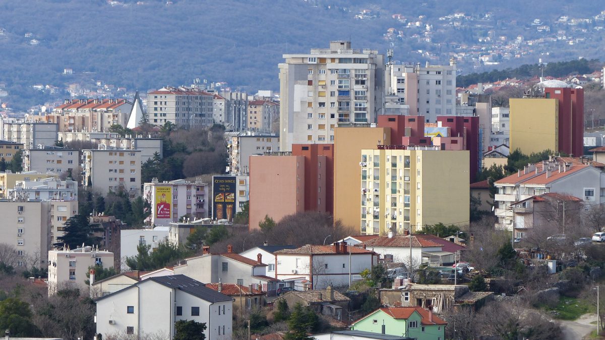 Rasti li cijene nekretnina i dalje?