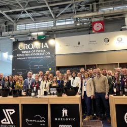Vinistra prvi put na Wine Parisu! Istrijani branili boje Hrvatske
