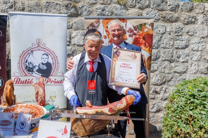 Istarski pršut Pisinium pobjednik 12. Dana hrvatskog pršuta