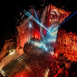 DJ ZVIJEZDA AMELIE LENS STIZE U CAVE ROMANE NA BSH SPEKTAKL 3. SRPNJA