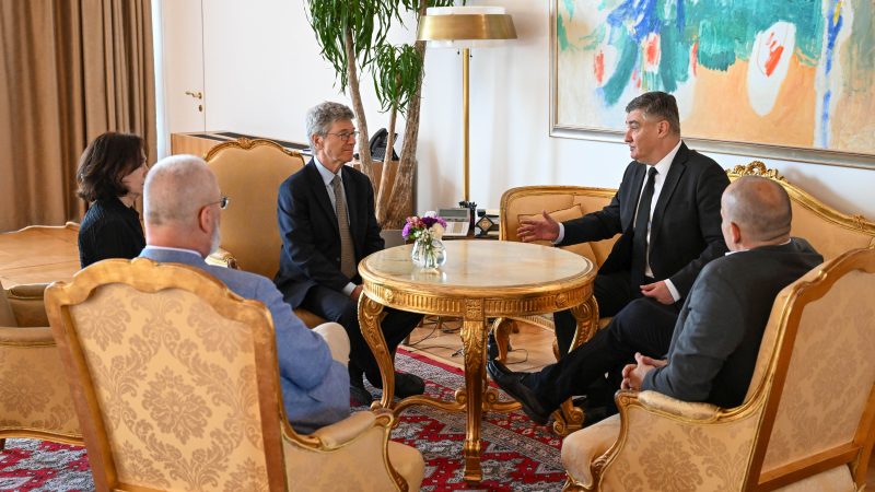 Predsjednik Milanović razgovarao s američkim profesorom Jeffreyem Davidom Sachsom, 18. lipnja 2026.